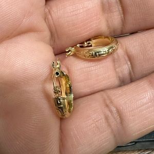 SOLD!!!18karat REAL GOLD earrings